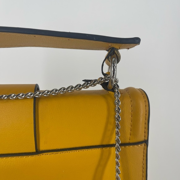 Topshop Yellow Crossbody Bag (PA3#1) - Picture 7 of 14